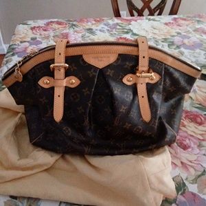 Louie vitton Tivoli gm.  No return.